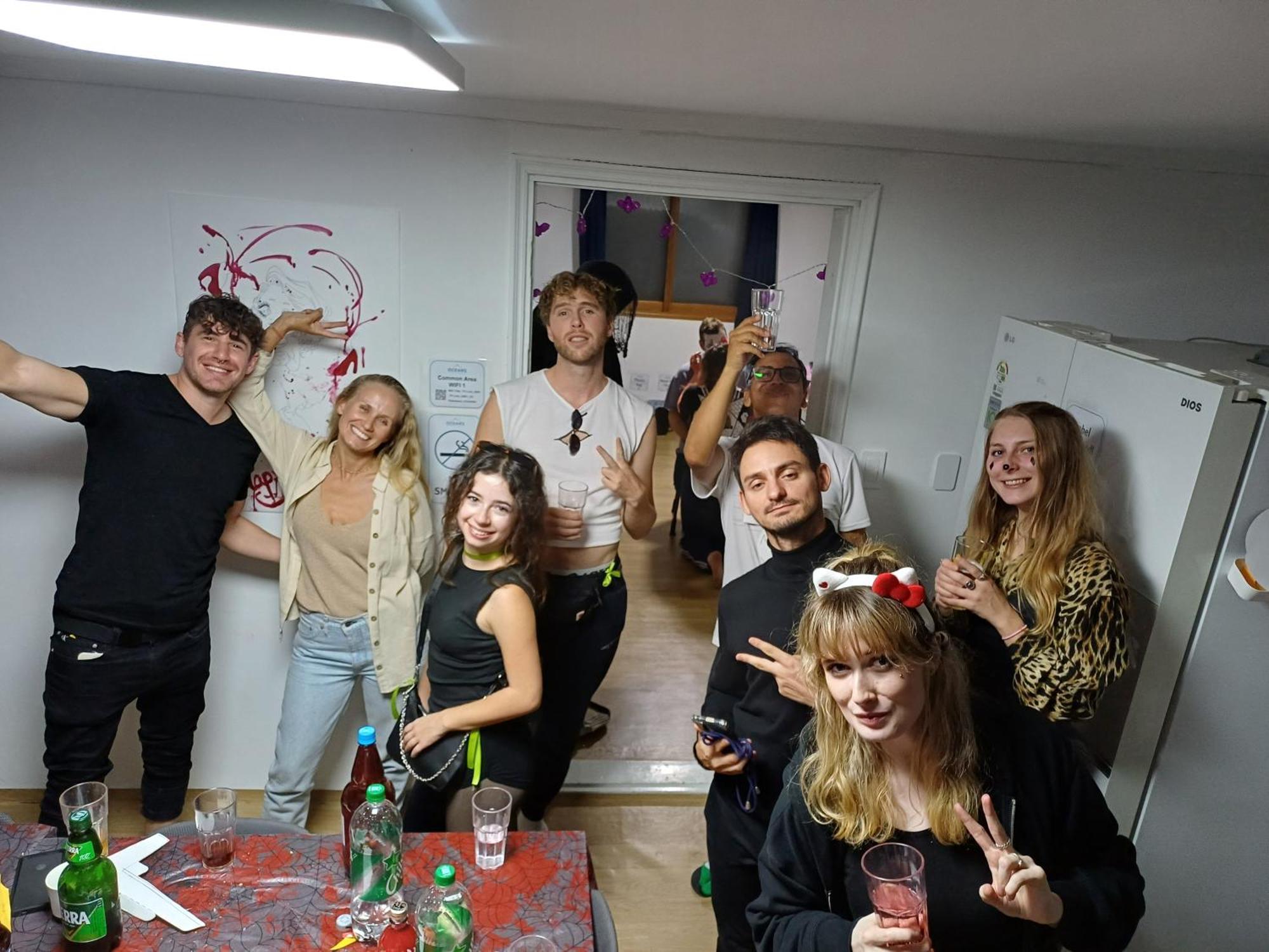 Ocean'S Guesthouse - Foreigners Only 서울특별시 외부 사진
